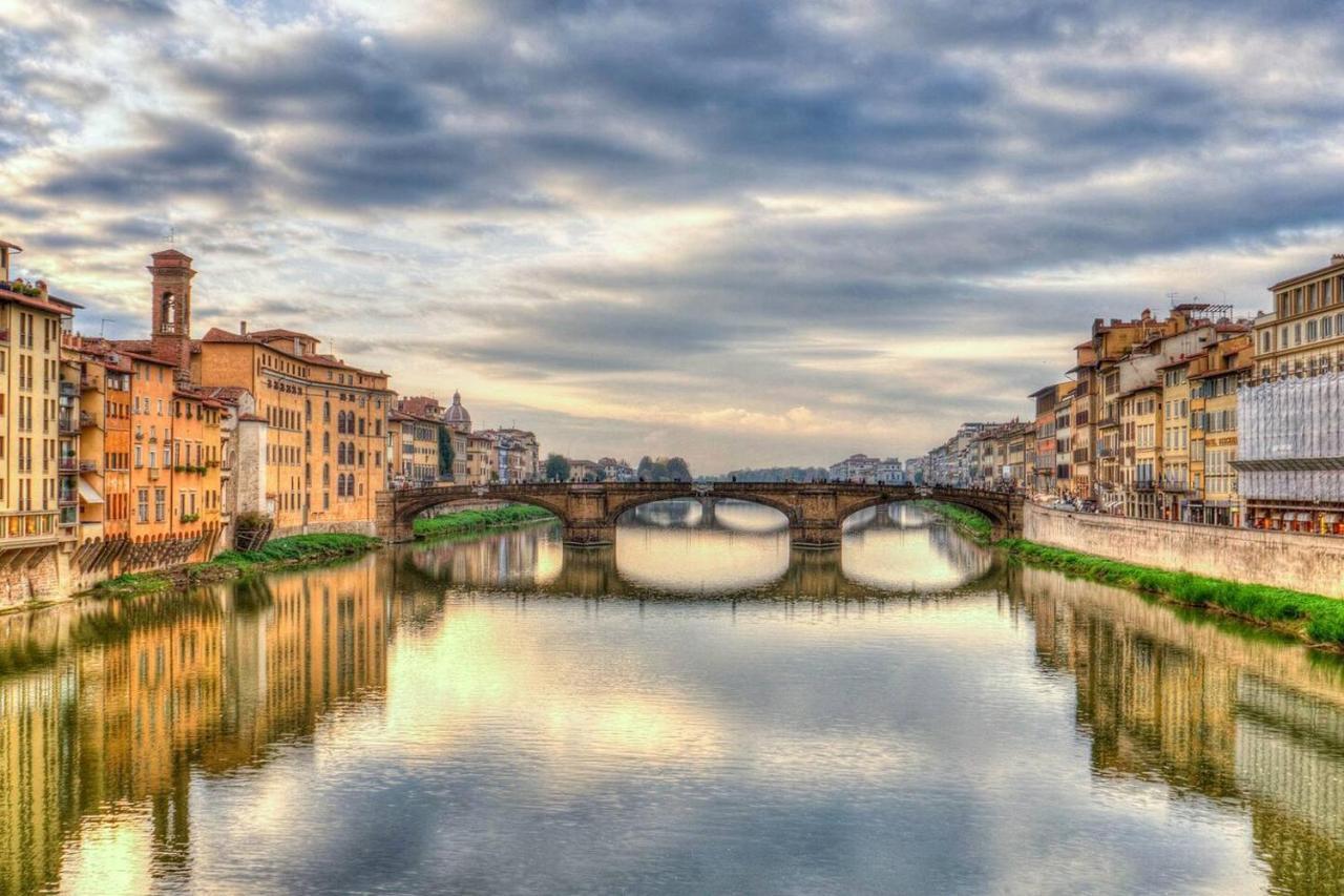 Historic Center Apartment - Next To The River, All Attractions - By LikehomeФлоренция Экстерьер фото